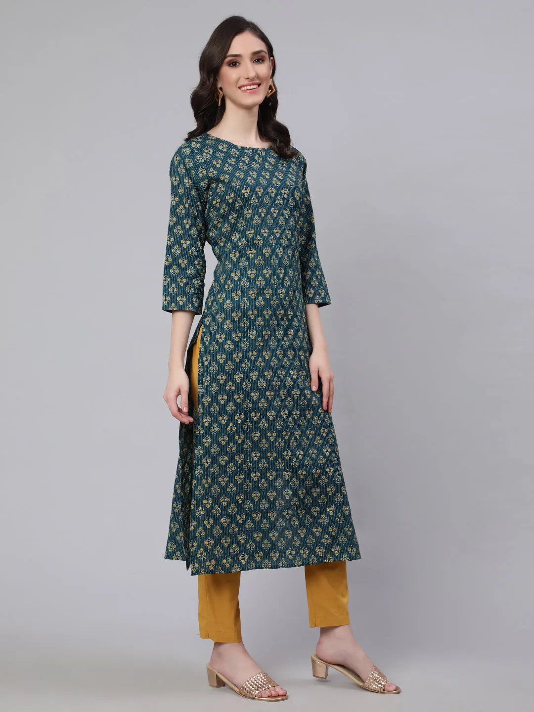 Women Teal Blue Printed Straight Kurta With Three Qurter Sleeves